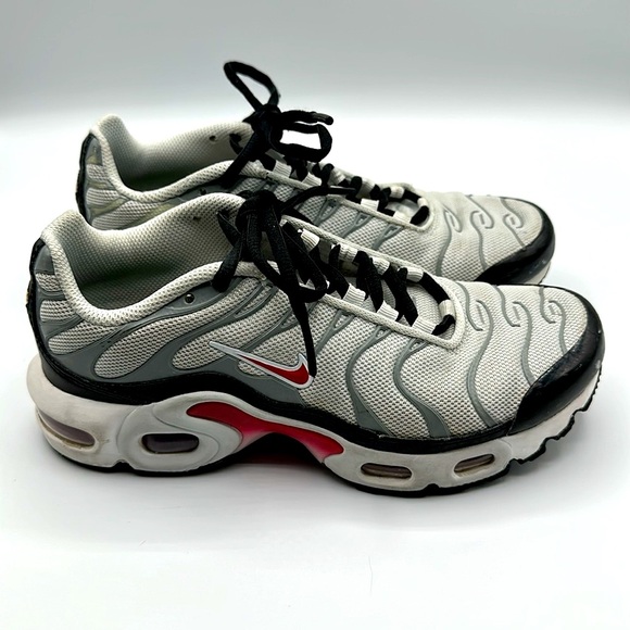 Nike Air Max Plus | Size 4 Youth | Photon Dust, Varsity Red - Picture 3 of 7